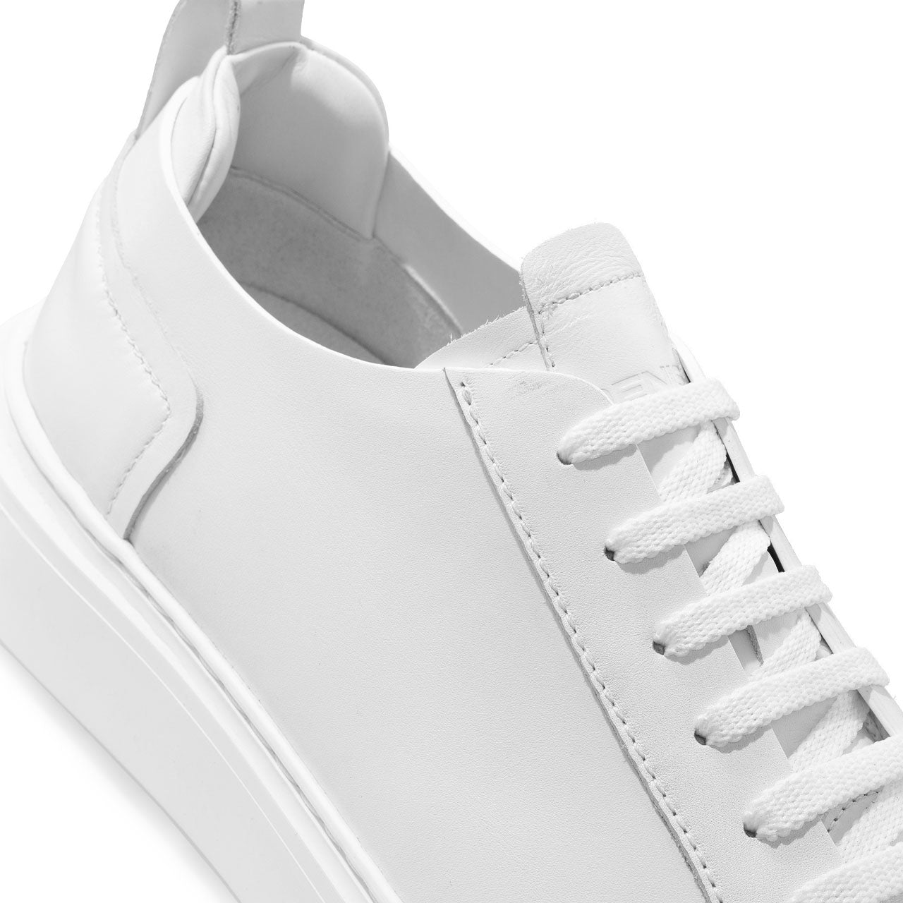 Pantofi Sport Barbati 7018 Vitello Alb