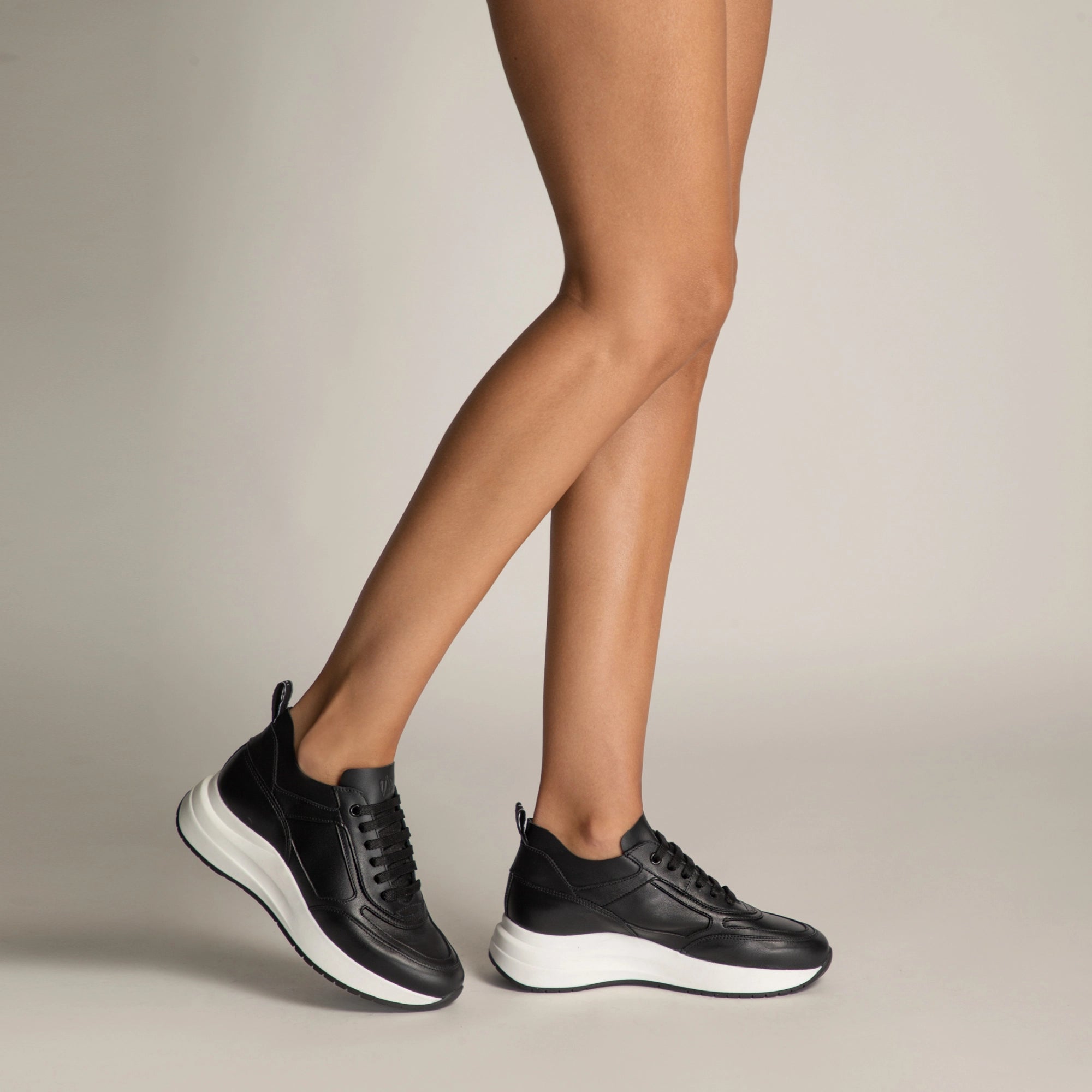 Pantofi Sport Dama 8072 Vitello Negru